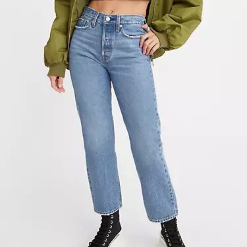 Levi’s Premium Wedgie Straight Crop